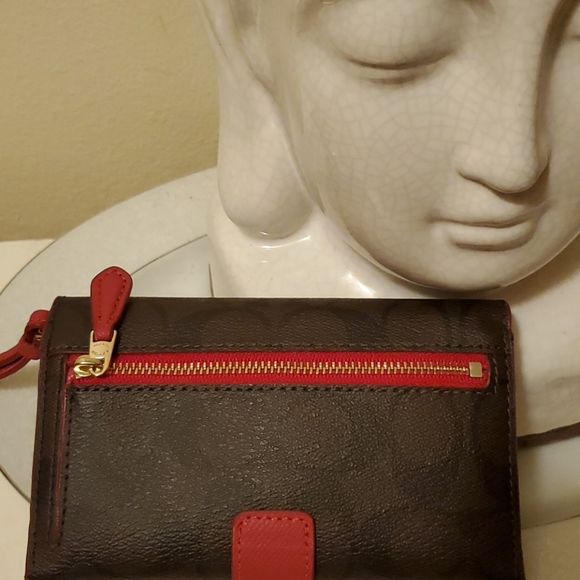 Coach wristlet - Picture 3 of 4
